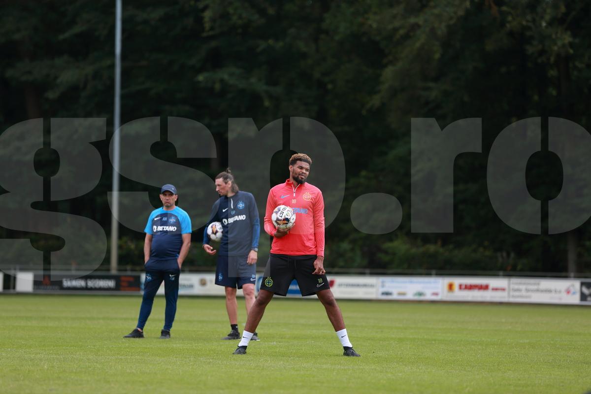 FCSB are un nou număr 9