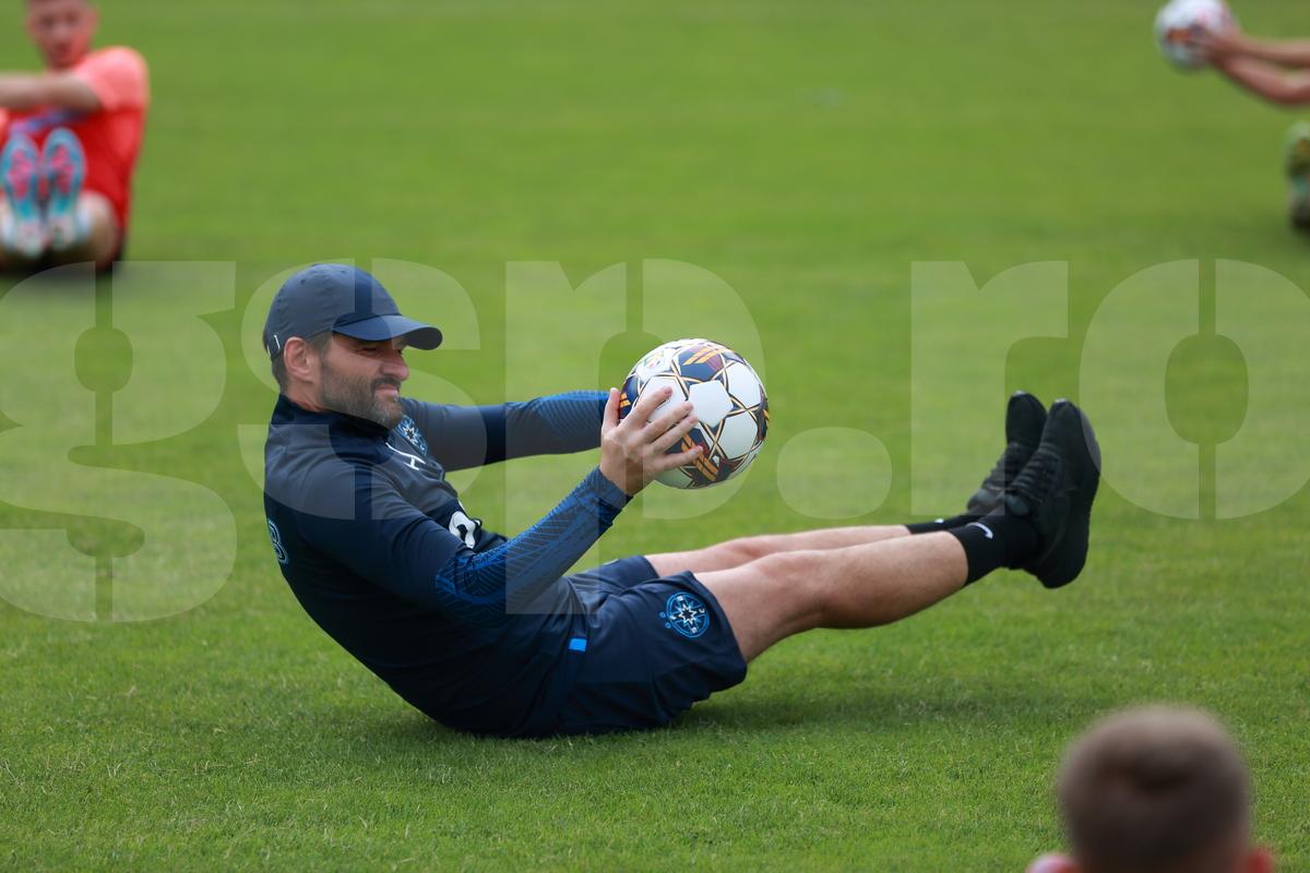 FCSB are un nou număr 9