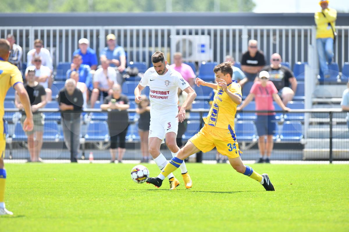 Jayson Papeau l-a pus la punct pe Gigi Becali: „Să ne lase în pace, să mai vadă o dată Rapid - FCSB 5-1. Îi mai batem de 10 ori!”