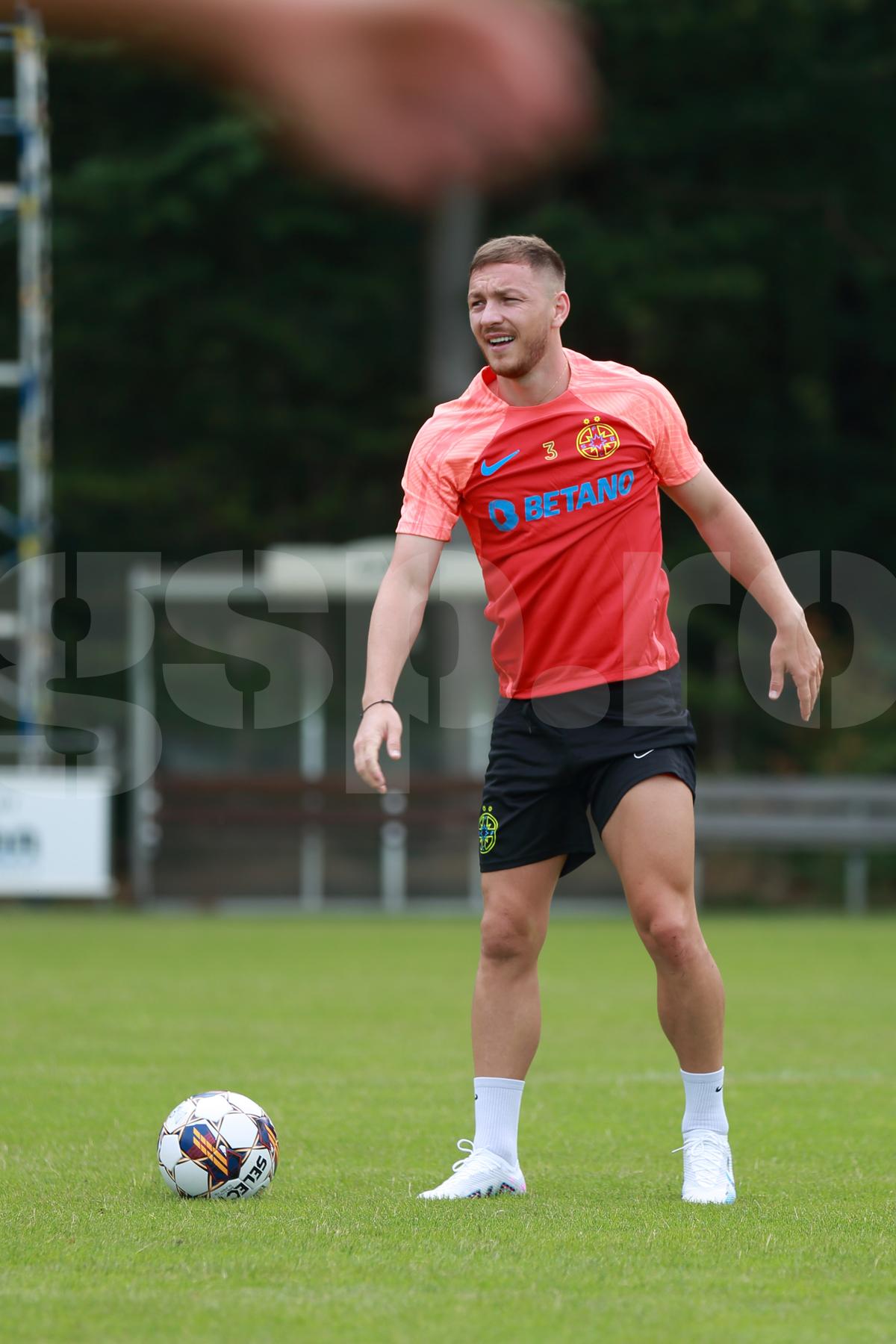 Ionuț Panțîru în cantonamentul FCSB din Olanda