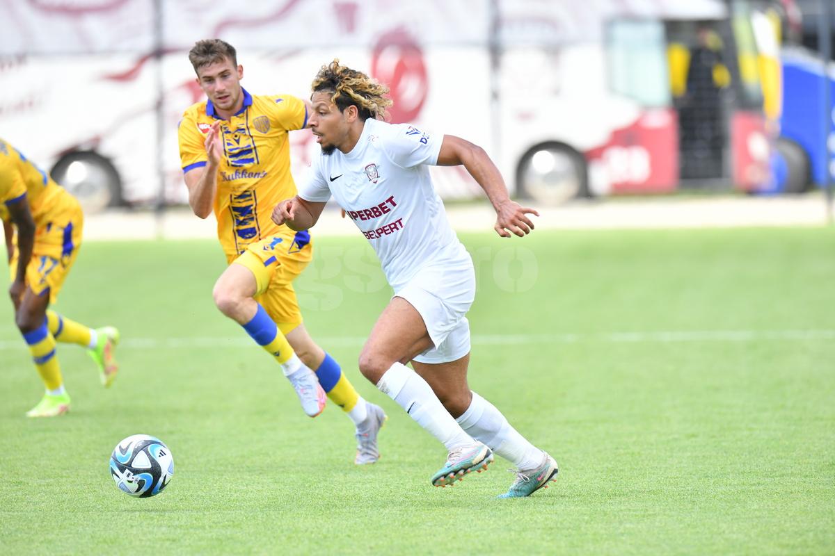 5 concluzii după primul test al Rapidului în această vară: „Nu mai plânge, joacă fotbal!” + Ce inovații propune Adrian Mutu
