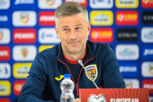 Selecționerul Edi Iordănescu (45 de ani) și elevii lui au dezvăluit alimentele care nu lipsesc niciodată din meniul lor.