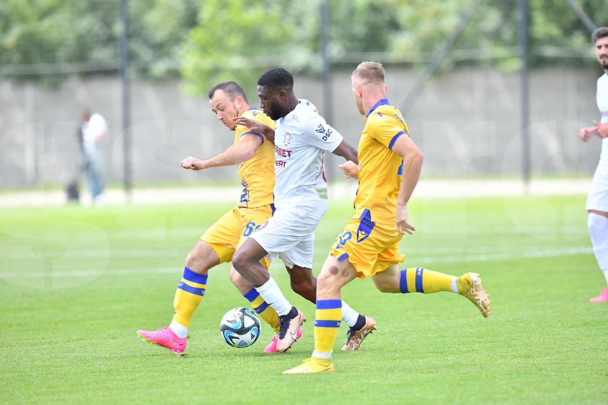Jayson Papeau l-a pus la punct pe Gigi Becali: „Să ne lase în pace, să mai vadă o dată Rapid - FCSB 5-1. Îi mai batem de 10 ori!”