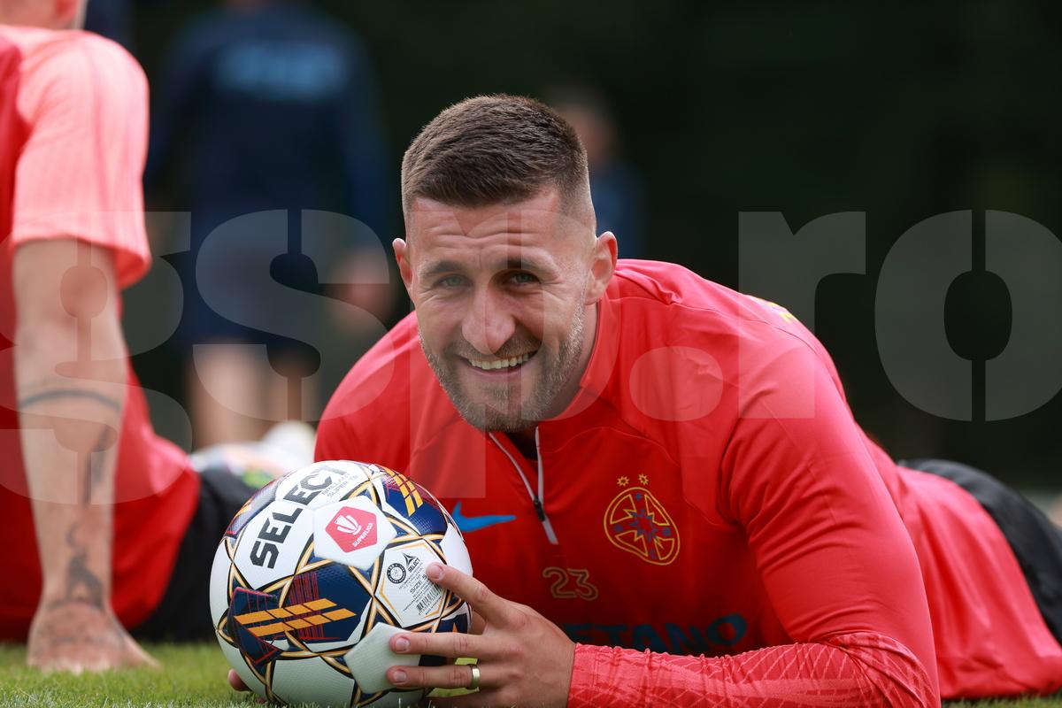 FCSB are un nou număr 9
