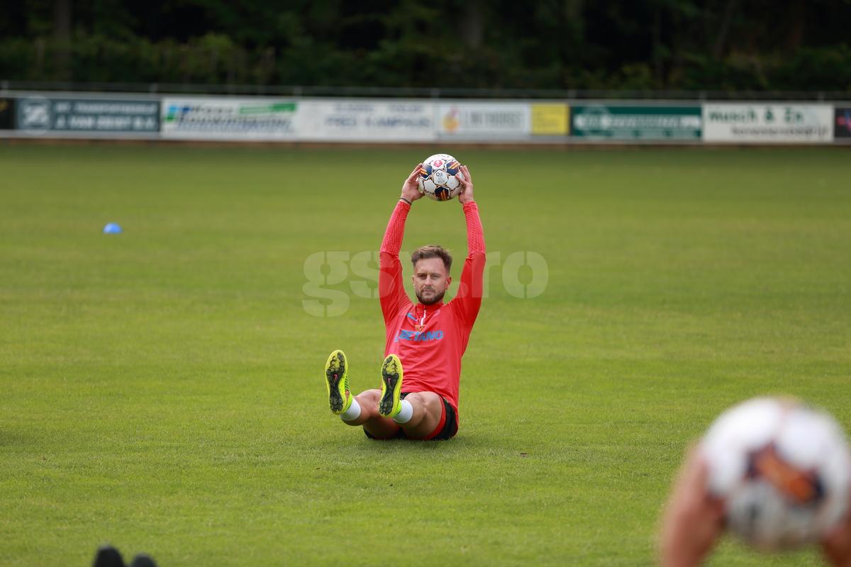 „Să consemnați cu exactitate cine a câștigat!” » SHOW cu MM, Charalabous și Mache la fotbal-tenis, în cantonamentul FCSB
