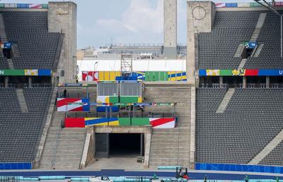 Probleme de securitate la Berlin. Ce au putut să facă polițiștii pe stadion!
