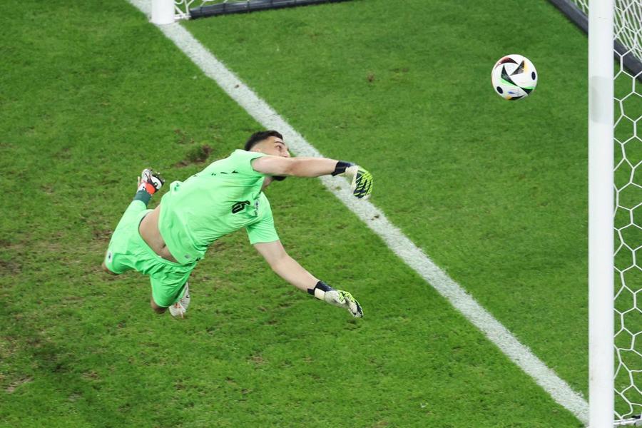 Portarul Georgiei avertizează înainte de duelul din „optimi”: „E mai bun decât toată Spania”