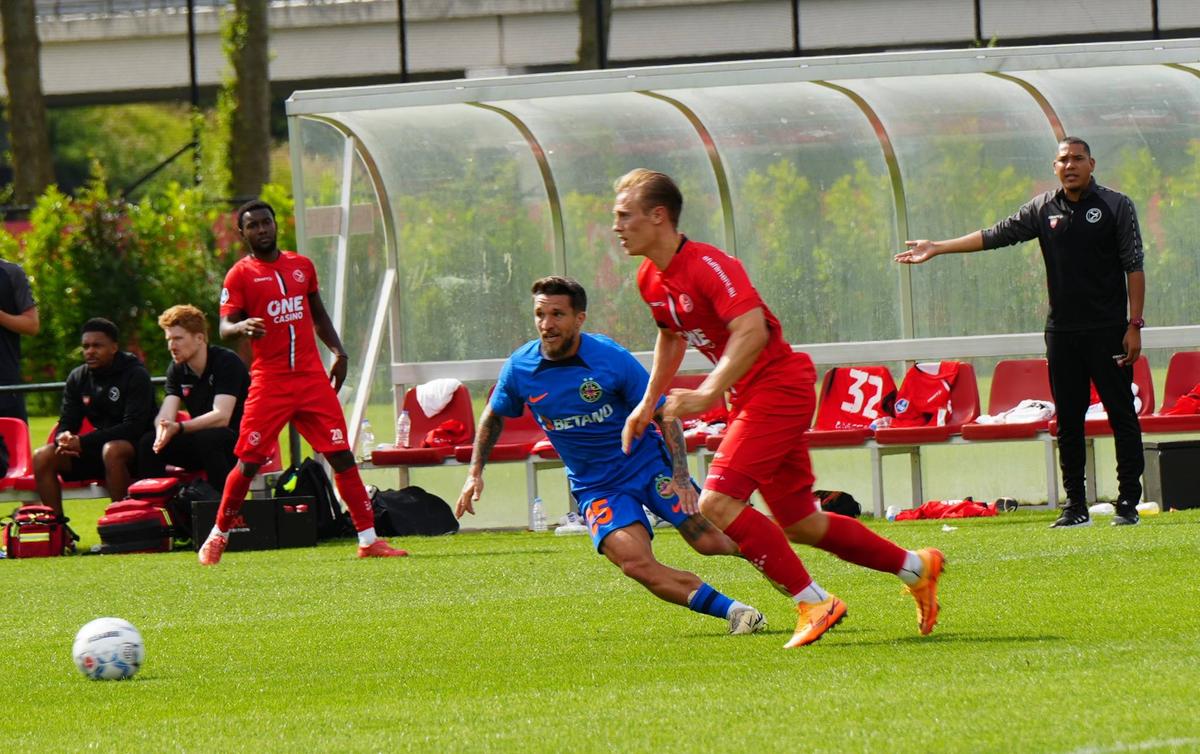 FCSB, victorie în amicalul cu Almere City