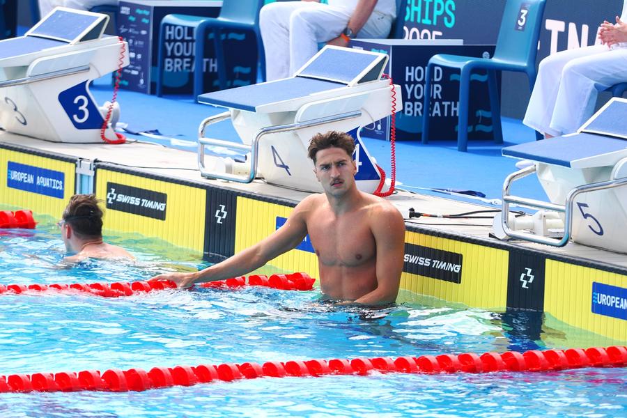 Denis-Laurean Popescu / FOTO: Roxana Fleșeru (GSP.ro) David Popovici, o nouă medalie de aur! Record european pentru înotătorul român + Denis Popescu a luat bronz la 50 m fluture