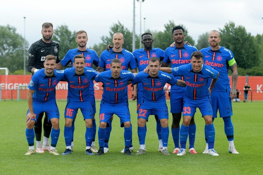 Amical Almere City - FCSB 2-3 // foto: Dennis Bresser via Facebook @ FCSB Situație ciudată cu echipamentul celor de la FCSB » E posibil să nu ajungă la timp