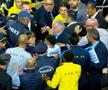 Matias Almeyda a fost imposibil de stâpânit acum un an și două luni la derbyul dintre PAOK și AEK Atena / Foto: Nova Sport