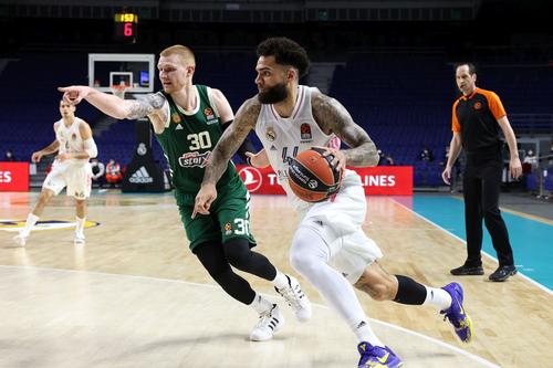 Jeffery Taylor, noul jucător al lui U-BT Cluj-Napoca, în maioul lui Real Madrid/Foto: euroleaguebasketball.net