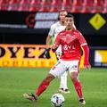 Aymen Boutoutaou, cu mingea la picior, foto: Imago Images