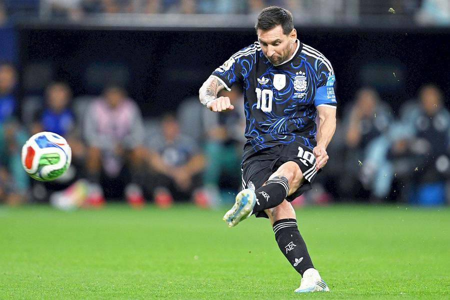 Lionel Messi în Iordania - Argentina 1-3 în grupele de la CM 2026 / Foto: Imago Decizie neobișnuită pentru semifinală » Superstiția campioanei mondiale a primit aprobarea FIFA!