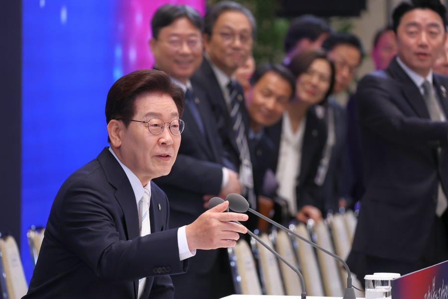 Lee Jae Myung // FOTO: Getty Images Președintele țării a „erupt”, după eliminarea de la Mondial: „Selecționer incompetent!”