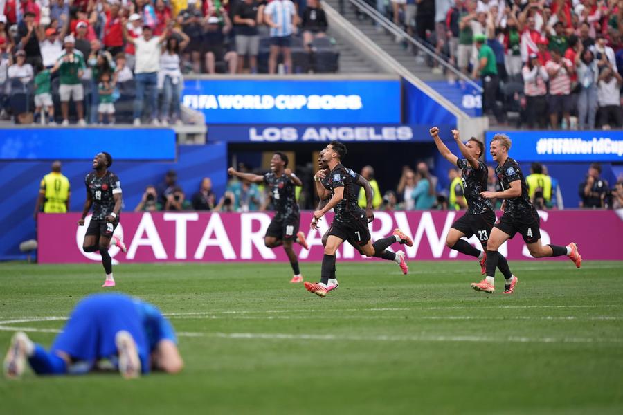 Reduta Africii de Sud a cedat în prelungiri / FOTO: Imago S-au calificat ÎN PREMIERĂ în optimile unui Campionat Mondial! Africa de Sud - Canada, decis de un gol marcat în prelungiri
