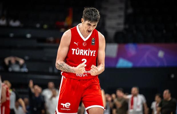 Prestație incredibilă pentru Darius Căruțașu la Mondialul U17! Născut în România, el reprezintă Turcia în competițiile internaționale