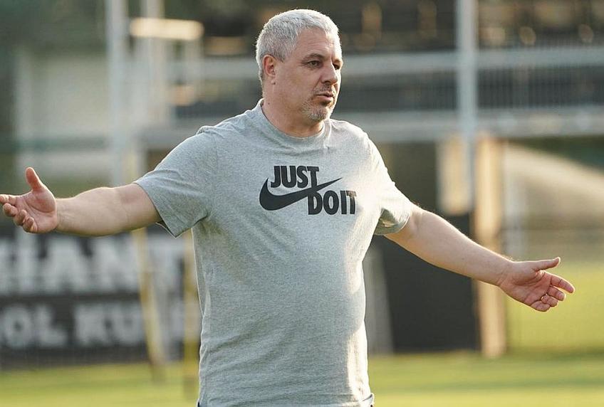 Marius Șumudică impresionează în Turcia // FOTO: https://www.facebook.com/gaziantepfk/