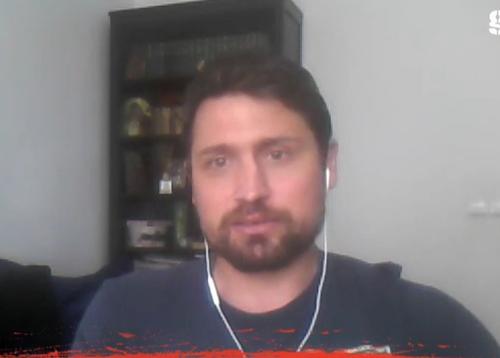 În direct la GSP Live, Vali Negru (37 de ani), Eurofantastic la Rapid în sezonul 2005-2006, a povestit experiența sa de acum 11 ani, când planeta a fost lovită de o altă pandemie: gripa porcină.