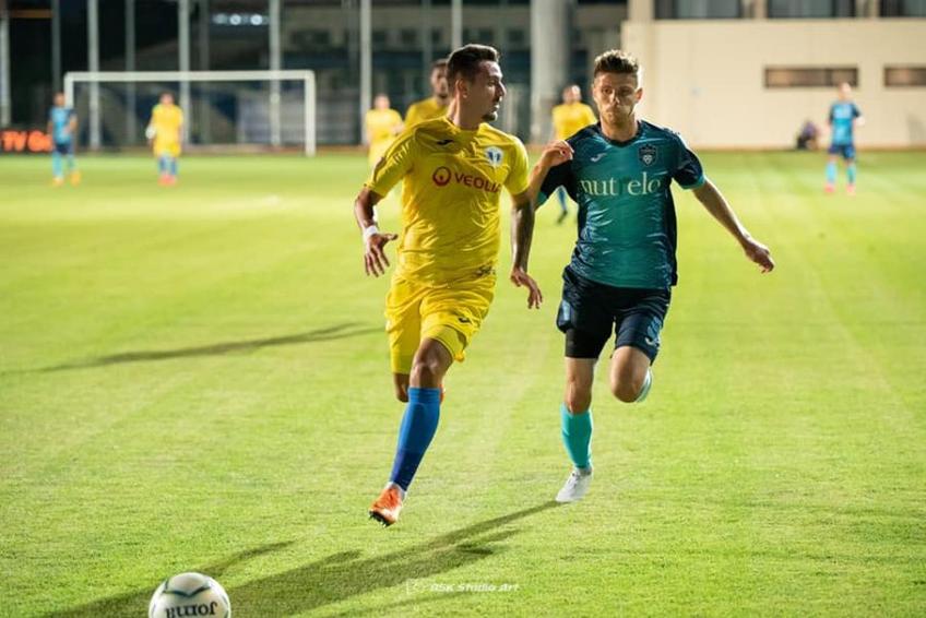 La ora 19:00 a început meciul Petrolul - FC Argeș