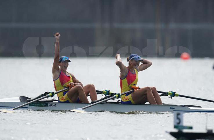 Canotoarele Ancuța Bodnar și Simona Radiș obțin primul titlu olimpic românesc la canotaj, după 13 ani! foto: Raed Krishan/GSP