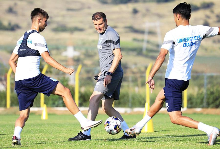 Laszlo Balint // foto: Facebook @ Universitatea Craiova Laszlo Balint a analizat duelul fostelor sale echipe: „Opțiuni limitate!”
