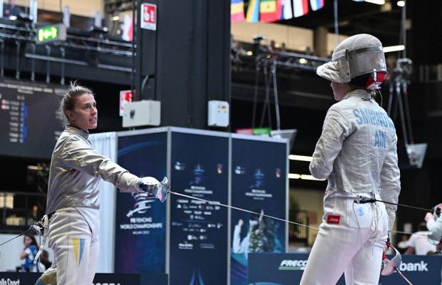 Scandal la Mondiale! Sportivă din Ucraina, descalificată fiindcă a refuzat să-și salute adversara din Rusia » Consilierul lui Zelenski a izbucnit: „Decizie scandaloasă!”