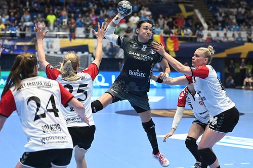 Cristina Neagu e cel mai bine plătită sportivă din România