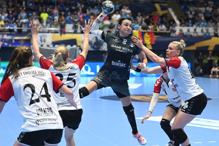 Cristina Neagu e cel mai bine plătită sportivă din România Cât costă să faci sport în România? Episodul 6: HANDBAL. Sport național pe cont propriu: părinții plătesc tot!