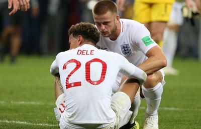 În lacrimi pentru starul din Premier League care a dezvăluit că a fost abuzat sexual: „Aș fi putut să fac mai mult pentru el”