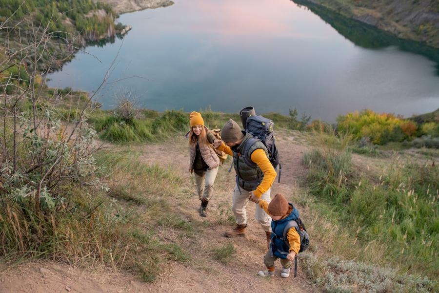 Cum să te pregătești pentru o excursie la munte - TOP 5 lucruri pe care trebuie să le iei cu tine