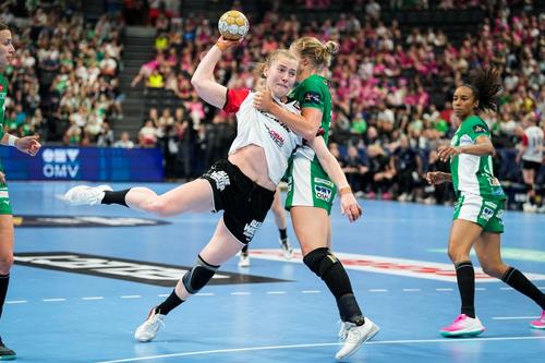 Vilde Ingstad în acțiune în partida cu Gyor din Final 4 Foto Imago