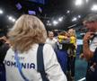 Nadia Comăneci le-a încurajat pe gimnstele române / Sursă foto: Facebok@ COSR