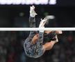 Simone Biles, în timpul calificărilor de gimnastică de la JO