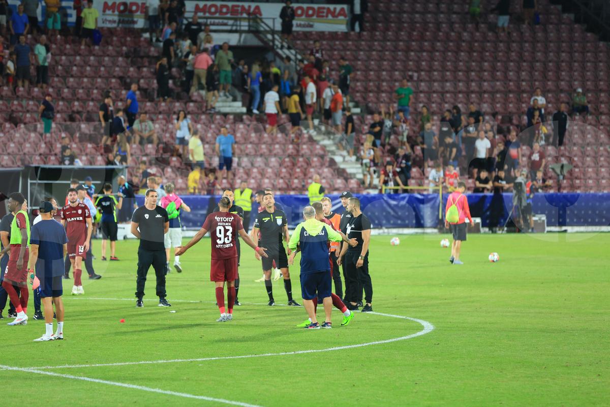 Universitatea Craiova a subordonat CFR la Cluj: schimbări cu sens ale lui Gâlcă, nervi prea mulți și fotbal puțin la Petrescu