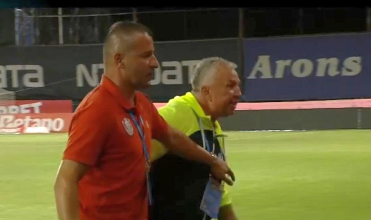 Dan Petrescu a depășit orice limită » Ieșire scandaloasă la adresa arbitrilor din CFR Cluj - Universitatea Craiova! Oprit cu greu de colaboratori