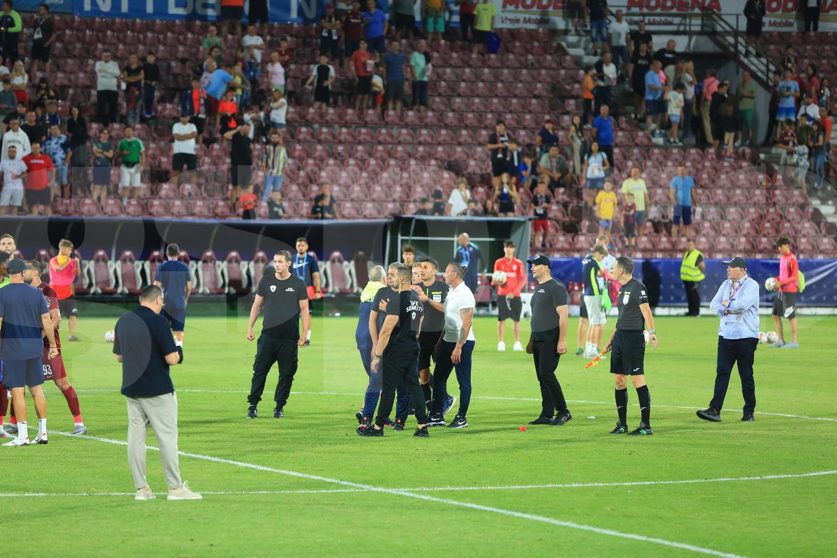 Universitatea Craiova a subordonat CFR la Cluj: schimbări cu sens ale lui Gâlcă, nervi prea mulți și fotbal puțin la Petrescu