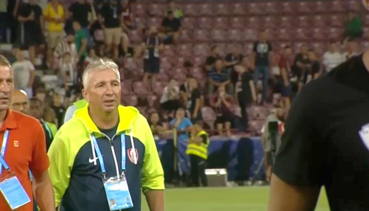 Dan Petrescu a depășit orice limită » Ieșire scandaloasă la adresa arbitrilor din CFR Cluj - Universitatea Craiova! Oprit cu greu de colaboratori