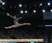 Simone Biles, în timpul calificărilor de gimnastică de la JO