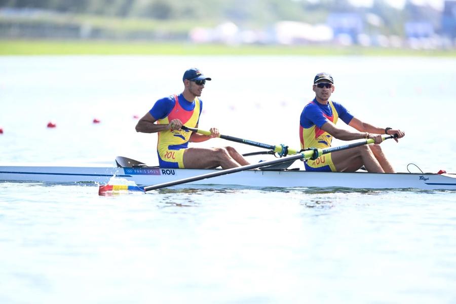 Florin Arteni și Florin Lehaci Foto: COSR Prima barcă românescă în finală: 4 rame fete » Cozmiuc și Van Groningen și-au câștigat detașat seria la categorie ușoară, iar dublul rame Lehaci, Arteni în semifinale » Vrînceanu și Anghel, locul 1 clar în seria lor la dublu rame