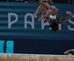 Simone Biles, în timpul calificărilor de gimnastică de la JO