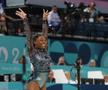 Simone Biles, în timpul calificărilor de gimnastică de la JO