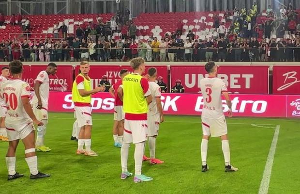 Imaginile surprinse de GSP după Sepsi - Dinamo » Ce s-a întâmplat pe gazon și în parcare