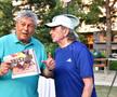 Mircea Lucescu la 80 de ani, cu ziarul Gazetei Sporturilor în mâini! Nume uriașe din fotbalul românesc prezente, moment emoționant la discurs