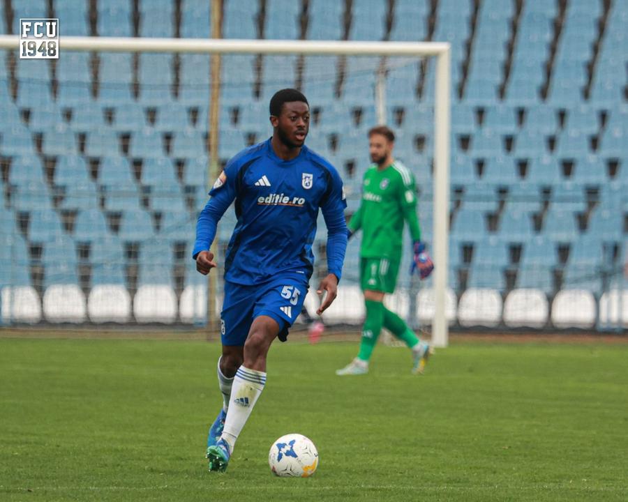Foto: FCU Craiova Doi dintr-o lovitură! FCU Craiova a anunțat despărțirea de jucători, unul merge în Superliga