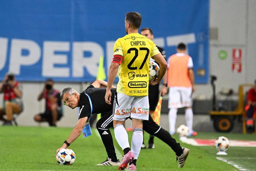 Alex Chipciu și Sabău, în Craiova - U Cluj,  © FOTO: Răzvan Păsărică/SPORT PICTURES