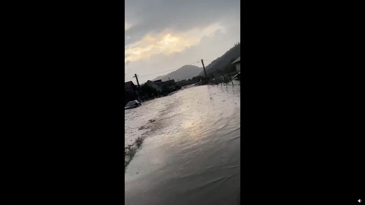 Inundațiile din Broșteni