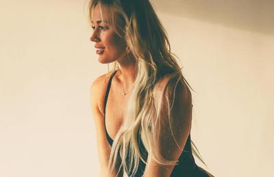 „S-a așezat pe fața lui și nu s-a mișcat un centimetru” » Cea mai sexy jucătoare din WNBA a devenit virală pe internet