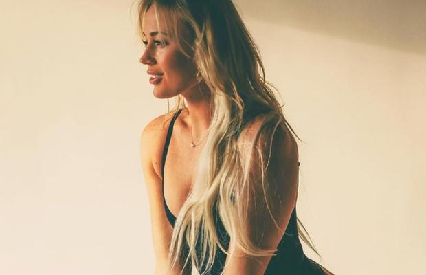 „S-a așezat pe fața lui și nu s-a mișcat un centimetru” » Cea mai sexy jucătoare din WNBA a devenit virală pe internet