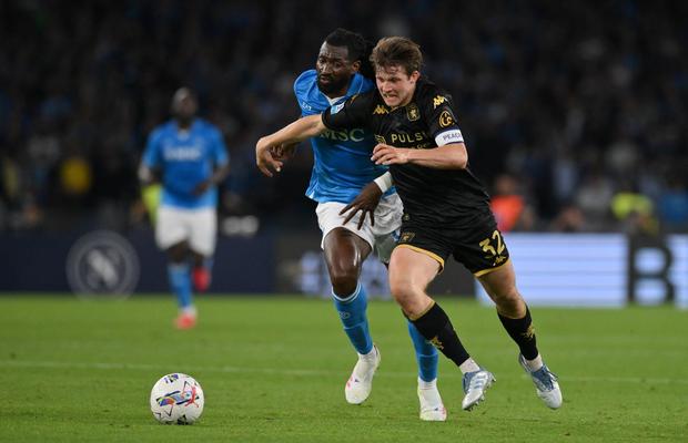 Inter îi aduce lui Chivu un jucător de la Genoa lui Dan Șucu